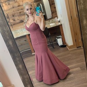 Mauve gown for sale ! Size 8